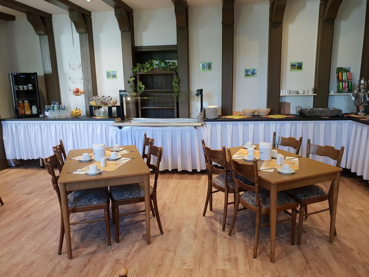 Hotel Gruener Baum Bretzenheim ภายนอก รูปภาพ